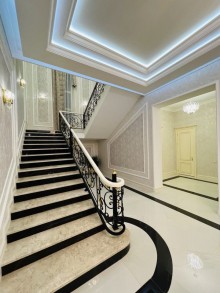 Bakı şəhəri Şüvəlan Qəsəbəsində  Elit Zonada yeni villa satılır., -18