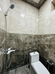 Bakı şəhəri Shuvelan qesebesi Mayak baglarinda 6 sot torpaqda ev, -18