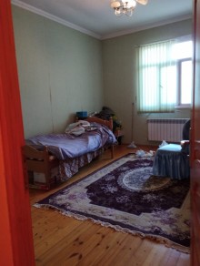 Bakı şəhəri Buzovna qəsəbəsində musa nagiyev kucesi dalan 13 de ev satılır, -18