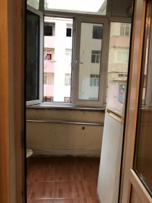 Əhmədli metrosunun çıxışında yeni binada mənzil almaq., -14