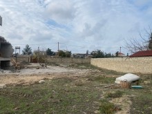 Suvelan qesebesinde cox prestijli bir yerde, "Shuvelan Park" dan solda topraq 93.000 azn, -3