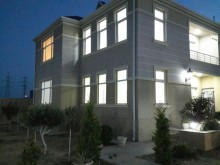 Bakı şəhəri Şüvəlan Mayak bağlarında keyfiyyətli inşa edilən ev satılır, -1