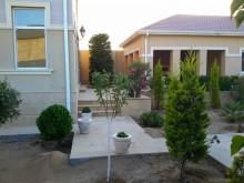 Bakı şəhəri Şüvəlan Mayak bağlarında keyfiyyətli inşa edilən ev satılır, -5