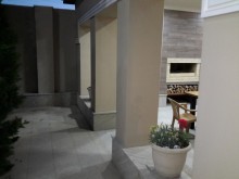 Bakı şəhəri Şüvəlan Mayak bağlarında keyfiyyətli inşa edilən ev satılır, -13
