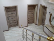 Bakı şəhəri Şüvəlan Mayak bağlarında keyfiyyətli inşa edilən ev satılır, -19
