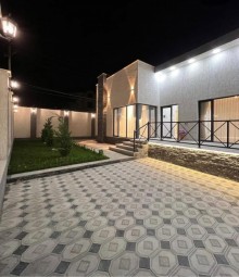 Bakı şəhəri Mərdəkan qəsəbəsində 5 sot torpaq sahəsində 1 mərtəbəli ev satılır., -6