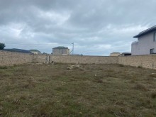 Şüvelan qəsəbəsində  Şüvelan deniz yolunda 11 sot torpaq satılır. demiryolu xettine catmamis, -4