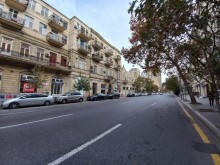 Şəhərin mərkəzində 108 kv.M icarə obyekt., -10