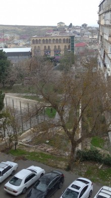 Köhnə Günəşli qəsəbəsində 3 otaqlı mənzil satılır 110.000 azn, -14