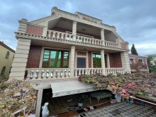 Pluton restoranı yaxınlığında 2 mərtəbə mansardlı villa satılır, -1