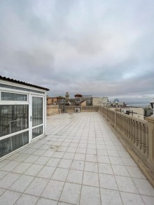 Tarixi İçərişəhərdə, Şirvanşahlar sarayının tam yanında ev almaq, -1