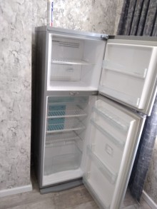 Ukrayna dairəsi və 171 saylı məktəbin yaxınlığında kohne binada menzil, -5