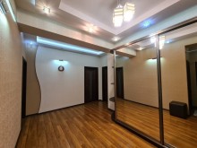 Həzi Aslanov metrosuna yaxın 97 kv/m 2 otaqlı mənzil satılı, -2