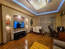 Həzi Aslanov metrosuna yaxın 97 kv/m 2 otaqlı mənzil satılı, -5