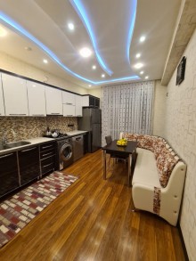 Həzi Aslanov metrosuna yaxın 97 kv/m 2 otaqlı mənzil satılı, -14