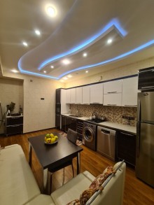 Həzi Aslanov metrosuna yaxın 97 kv/m 2 otaqlı mənzil satılı, -15