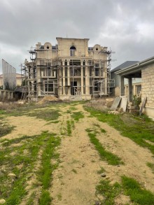 Bakı şəhəri Bilgəh qəsəbəsində 3 mərtəbəli natamam təmiri villa ev satılı, -3