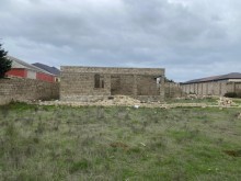 Bakı şəhəri Mərdəkan qəsəbəsində Qala qəsəbəsi isitqamətində yolda torpaq almaq, -1