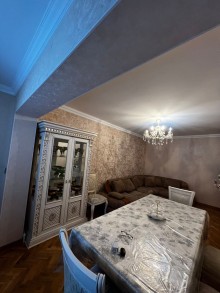 Xalglar Dostluğu və Əhmədli   m/s yaxinligında ev almaq, -1