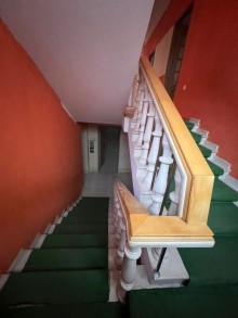 Varovski̇də vi̇lla satilir kupçali 7 sotun i̇çi̇ndə, -19