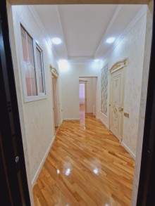 Xirdalanda Yeni Tikili 3 otaqli ev amaq, -3
