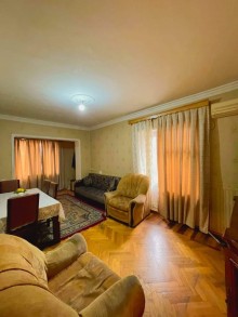 8-ci mikrorayon 2 otaqli evler kohne tikili, -1