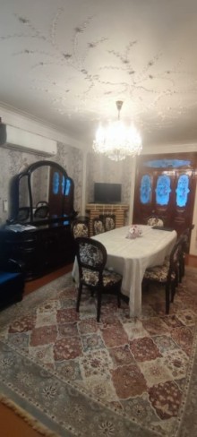Nerimanovda Montin qesebesinde Köhnə Tikili, -6