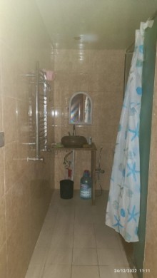 Həzi Aslanov metrosu yaxınlığında 17 mərtəbəli yeni tikili binada 3 otaqli, -7