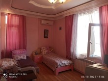 Azadliq metro st yaxinliginda 3 otaqli satilir, -2