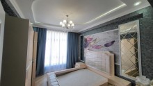 Gənclər Parkının yanında Yeni Tikili satilir, -6