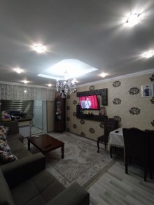 Bakixanovda 2 otaqli Köhnə Tikili, -2