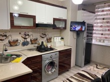 Həzi Aslanov metrosu yaxınlığında Köhnə Tikili, -17