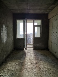 Gəncə prospektində Həzi Aslanov metrosu yaxınlığında 3 otaqli menzil almaq, -7