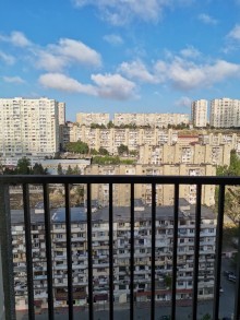 Gəncə prospektində Həzi Aslanov metrosu yaxınlığında 3 otaqli menzil almaq, -15