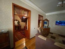 Merdekanda kohne heyet evi satilir, -9