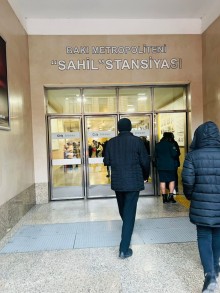 Şəhərin mərkəzində Sahil metrosunda Obyekt almaq, -18