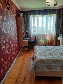 Diaqnoz Tibb Mərkəzinin yaxınlıgında Köhnə Tikili, -7