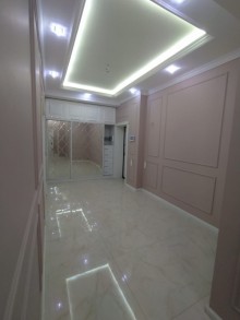 Razinde Beynəlxalq bank, Bazar Store binası  Yeni Tikili, -5
