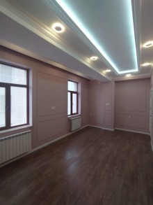 Razinde Beynəlxalq bank, Bazar Store binası  Yeni Tikili, -6
