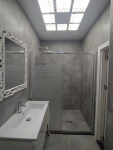Razinde Beynəlxalq bank, Bazar Store binası  Yeni Tikili, -11