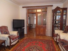 Nerimanovda Funda yaninda Köhnə Tikili almaq, -5