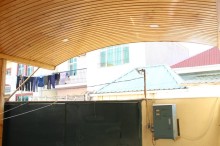Xırdalanda avtobus dayanacağına yaxin Həyət evi, -3
