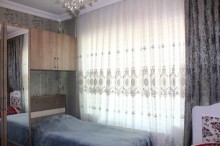 Xırdalanda avtobus dayanacağına yaxin Həyət evi, -9