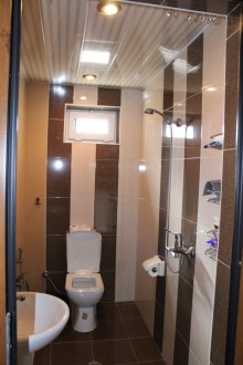 Xırdalanda avtobus dayanacağına yaxin Həyət evi, -12