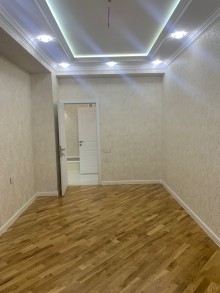 Razinde Teras Parkda Yeni Tikili menzil almaq, -15
