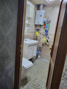 Stansiya Razin köhnə tikili binada 2 otaqlı mənzil  almaq, -9
