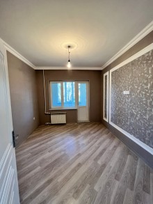Bakıxanovda Arzu şadlıq evi yaninda Köhnə Tikili, -3