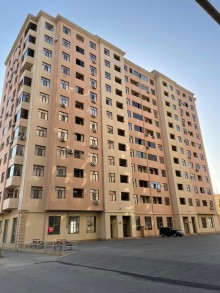 Razin Benəlxalq bankın yanı yeni tikili binada 3 otaqlı mənzil, -14