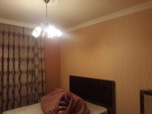 Xirdalanda Yeni Tikili heyet evinin 1 ci mertebesinde ev satilir, -3