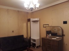 Xirdalanda Yeni Tikili heyet evinin 1 ci mertebesinde ev satilir, -7